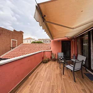  Apartment Cami S Holidays